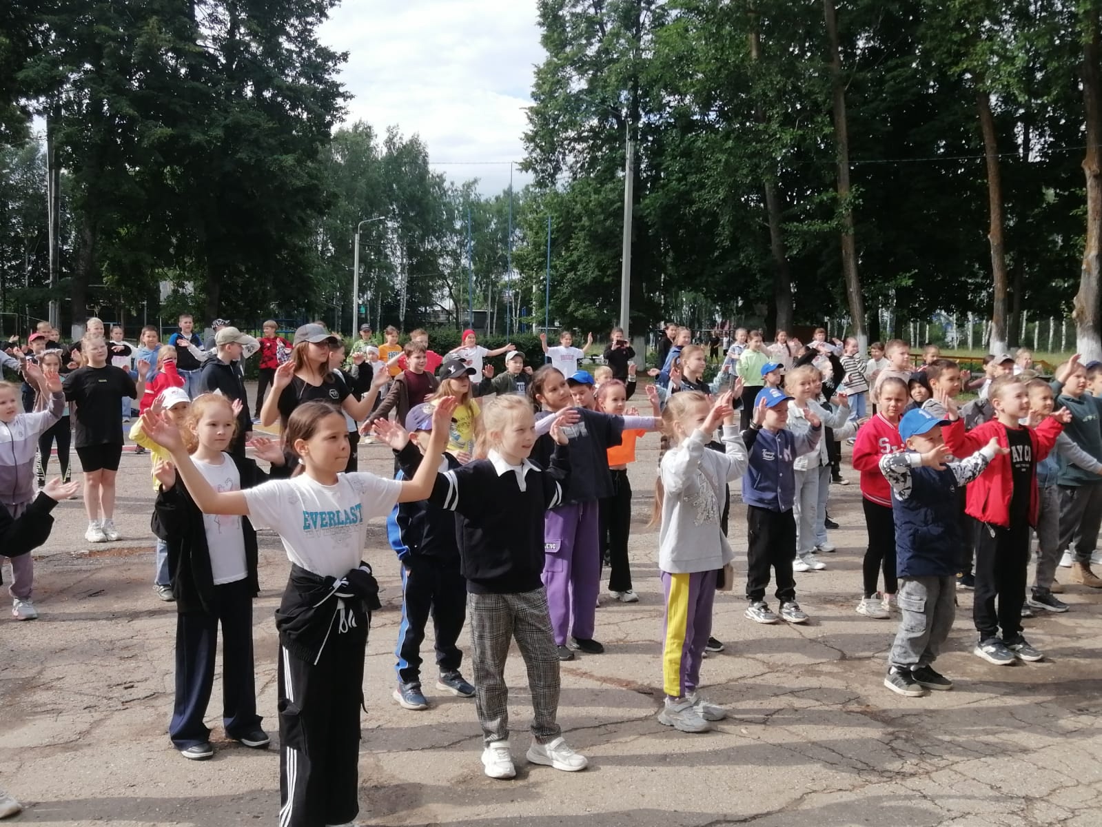&amp;quot;Время Первооткрывателей&amp;quot; в пришкольном лагере: энергия, творчество и сладкие призы!.